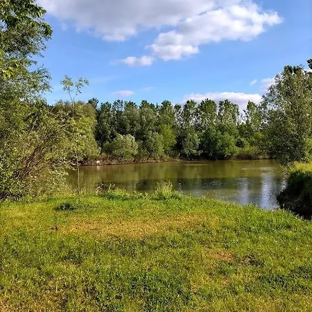 Lodge Tamiski Mir Stajicevo