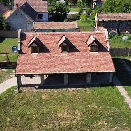 Tamiski Mir Jaktstuga *